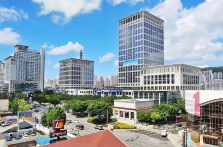 81년 전 되찾은 나라… 부산시, 광복절 경축식서 독립유공자 포상 전수